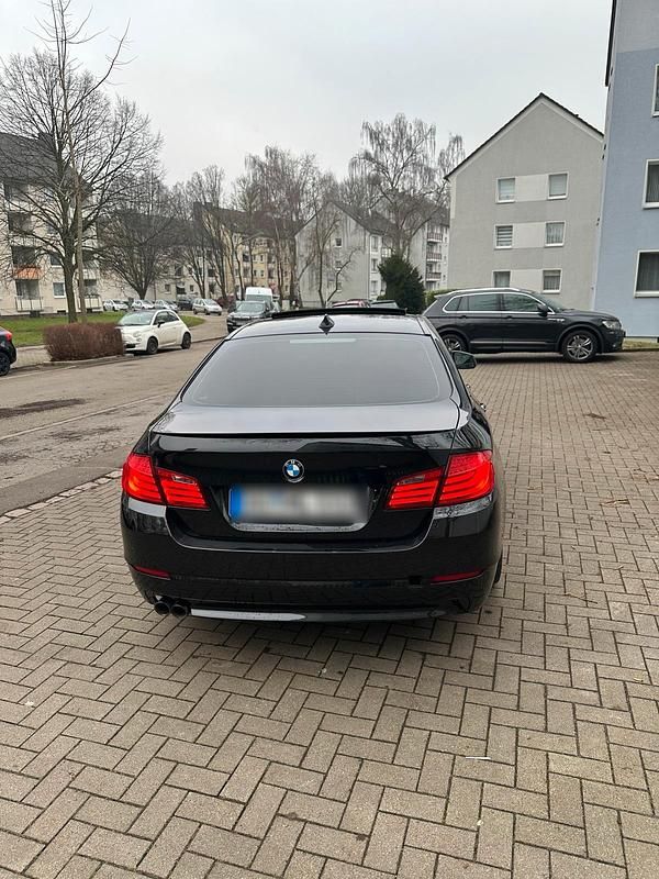Gebraucht BMW 530 M Sport 258 PS (189 kW) 2012 Schwarz Limousine