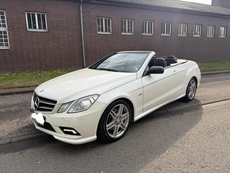 Weiß Gebraucht 2011 Mercedes E350 AMG Cabrio | 12.900 € (Superpreis) - Bild 1/4