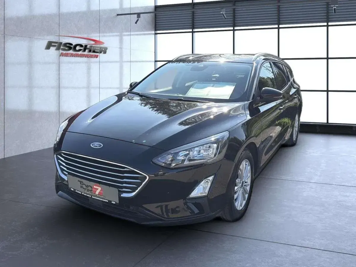 Używany Ford Focus Titanium 182 KM (133 kW) 2022 Czarny Kombi