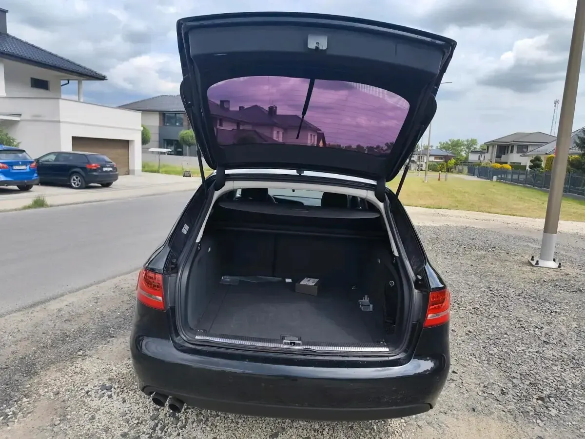 Gebraucht Audi A4 143 PS (105 kW) 2010 Schwarz Kombi