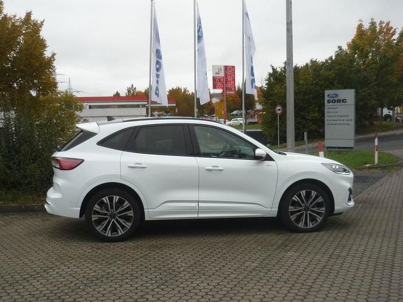 Gebraucht Ford Kuga ST-Line X 152 PS (111 kW) 2023 Weiß SUV