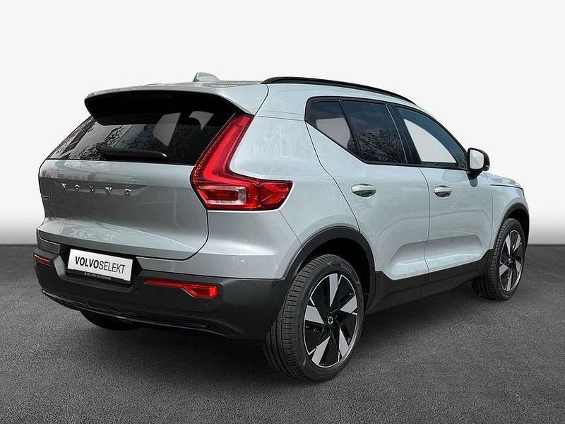 Używany Volvo EX40 185 kW (252 KM) 2025 Szary SUV