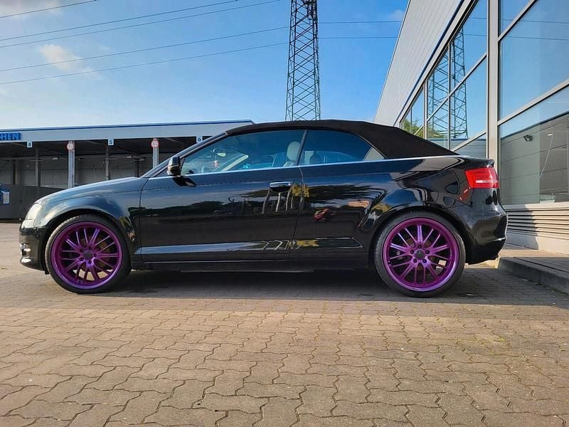 Gebraucht Audi A3 Cabriolet 125 PS (91 kW) 2011 Schwarz Cabrio