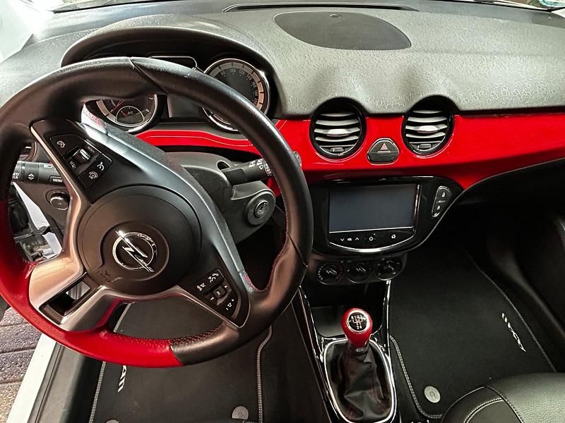 Używany Opel Adam Jam 69 KM (50 kW) 2015 Biały Hatchback