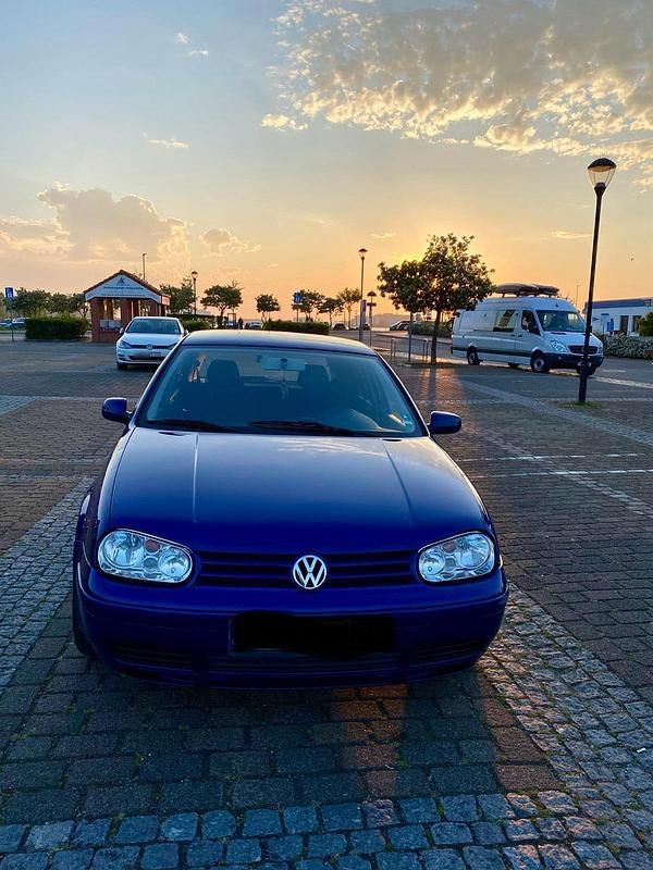 Gebraucht VW Golf IV 150 PS (110 kW) 2001 Blau Kleinwagen
