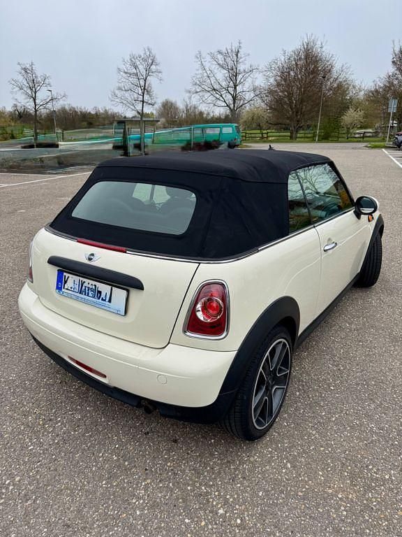 Gebraucht Mini One Cabriolet 98 PS (72 kW) 2011 Weiß Cabrio