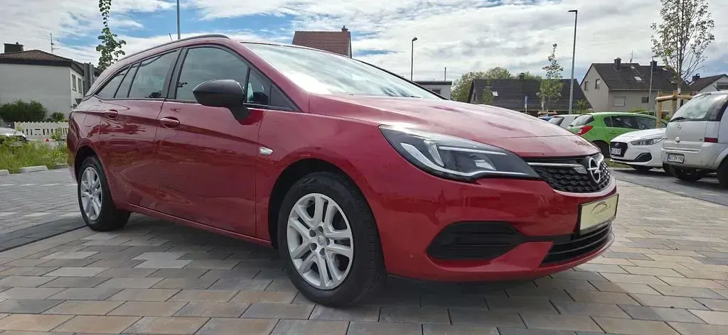 Gebraucht Opel Astra 131 PS (96 kW) 2021 Rot Kombi