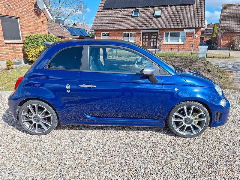 Gebraucht Abarth 595C Turismo 165 PS (121 kW) 2019 Blau Cabrio