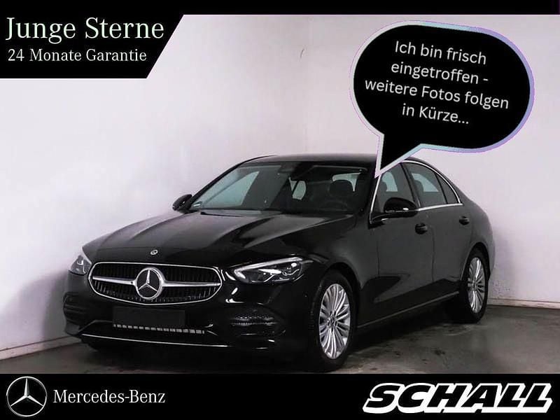 Gebraucht Mercedes C180 170 PS (125 kW) 2025 Lack obsidianschwarz Limousine