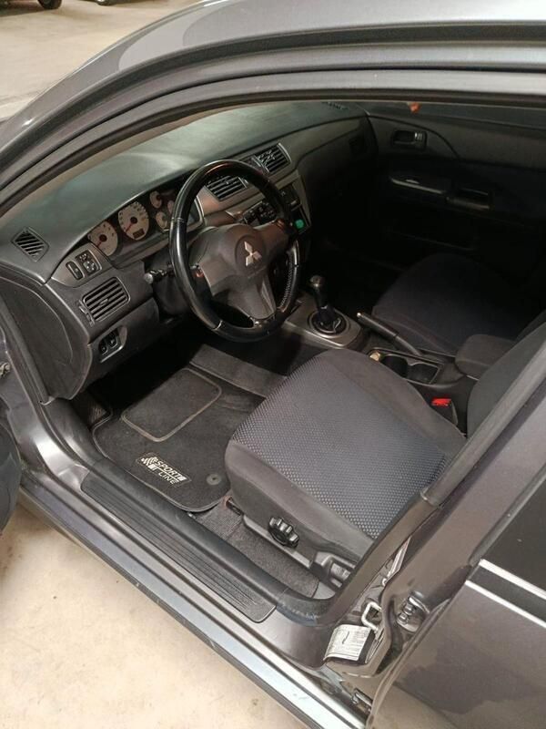 Grau Gebraucht 2007 Mitsubishi Lancer Kombi | 1.700 € (Fairer Preis) - Bild 1/4