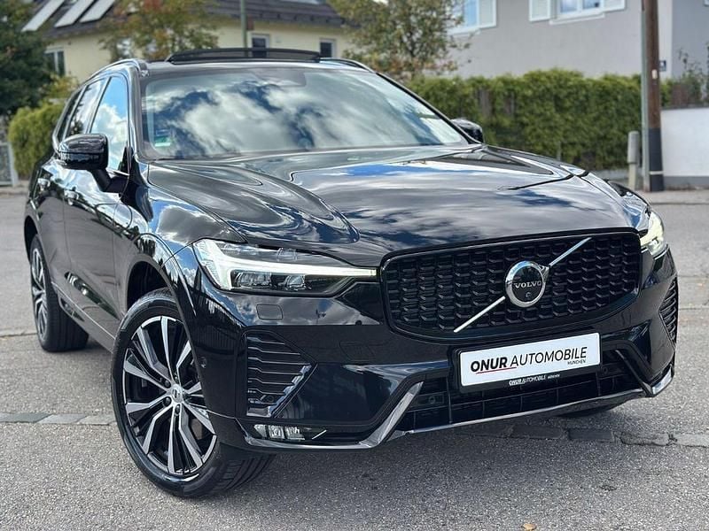 Onyx black (metallic) Gebraucht 2022 Volvo XC60 Ultimate SUV | 40.950 € (Teuer) - Bild 1/4