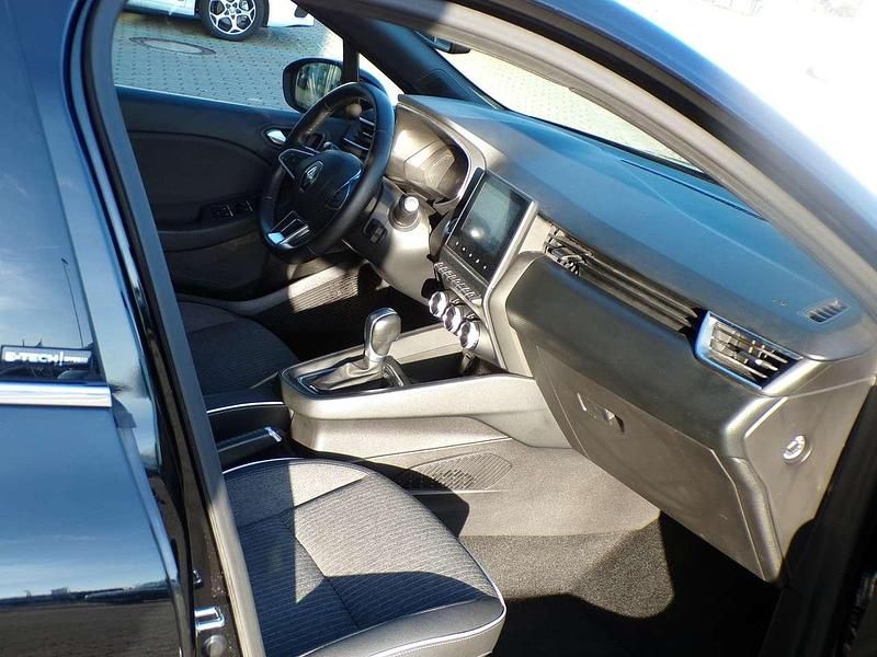 Gebraucht Renault Clio V Intens 91 PS (66 kW) 2021 Black pearl schwarz Kleinwagen