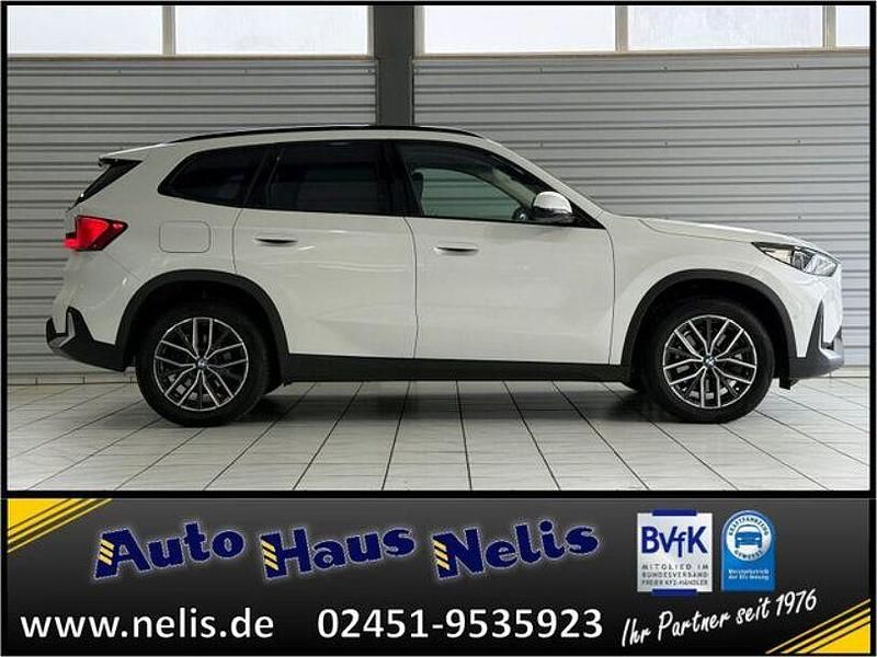 Gebraucht BMW X1 204 PS (150 kW) 2023 Mineralweißmet. SUV