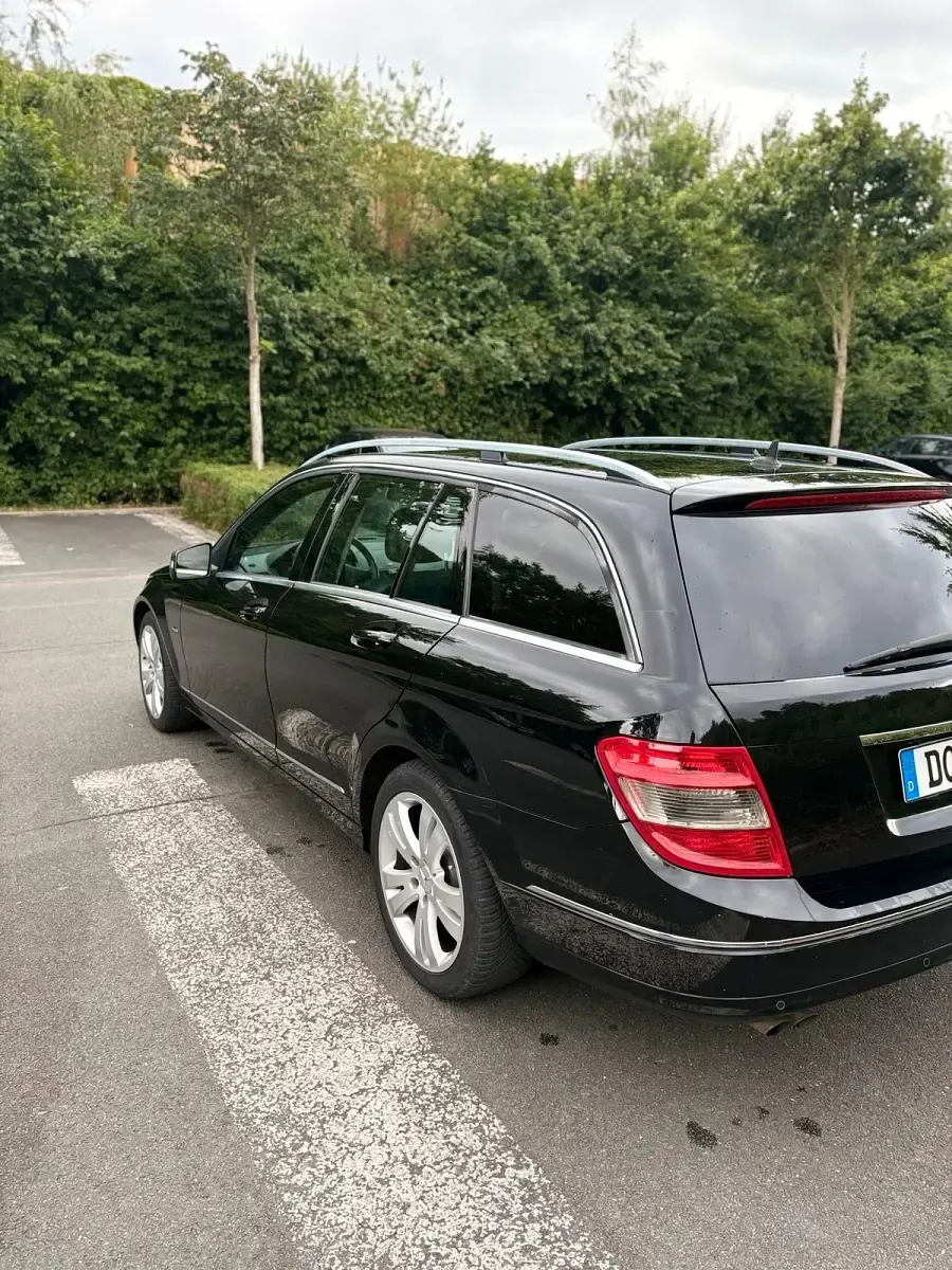 Gebraucht Mercedes C200 Avantgarde 136 PS (100 kW) 2009 Schwarz Kombi
