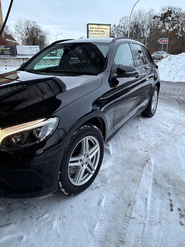 Gebraucht Mercedes GLC220 AMG line 170 PS (125 kW) 2016 Schwarz SUV