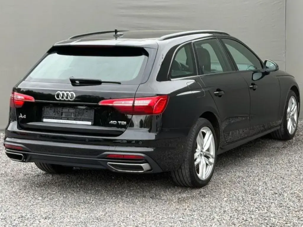 Gebraucht Audi A4 Ambiente 190 PS (139 kW) 2021 Mythosschwarz (metallic) Kombi