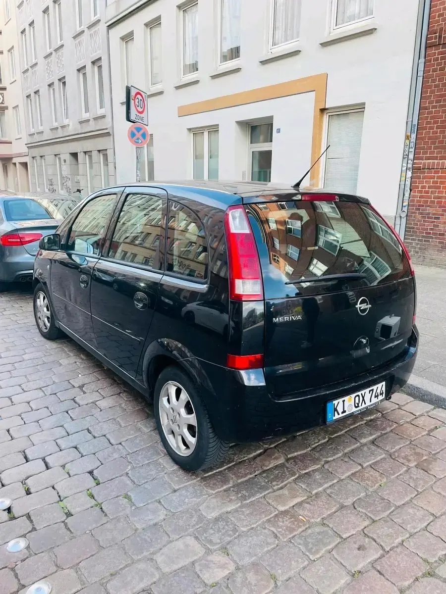 Gebraucht Opel Meriva 90 PS (66 kW) 2004 Schwarz Van / Kleinbus