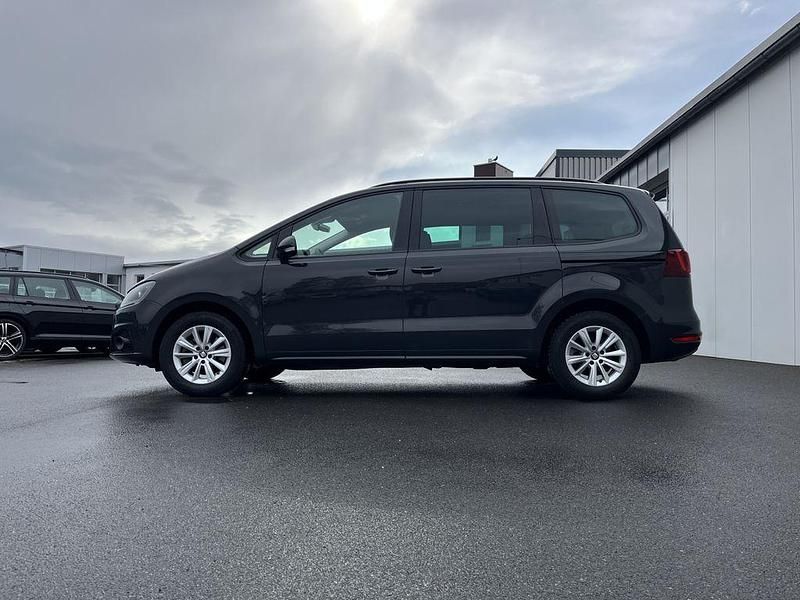 Gebraucht Seat Alhambra Style 150 PS (110 kW) 2022 Grau Van / Kleinbus