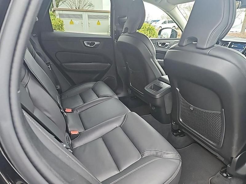 Gebraucht Volvo XC60 250 PS (183 kW) 2025 Schwarz SUV
