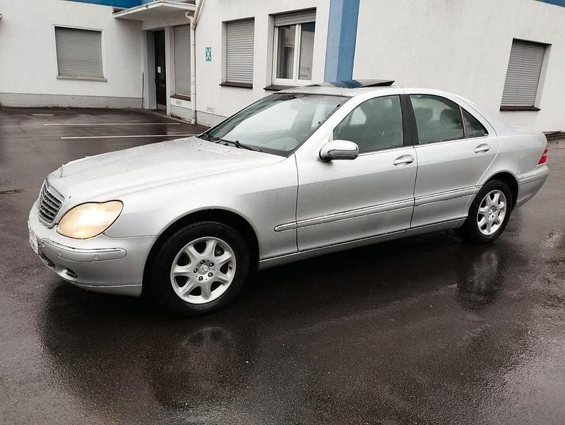 Silber Gebraucht 2001 Mercedes S320 Limousine | 5.300 € (Superpreis) - Bild 1/4