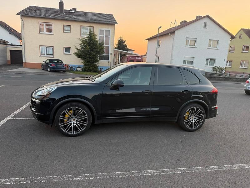 Gebraucht Porsche Cayenne 385 PS (283 kW) 2016 Schwarz SUV