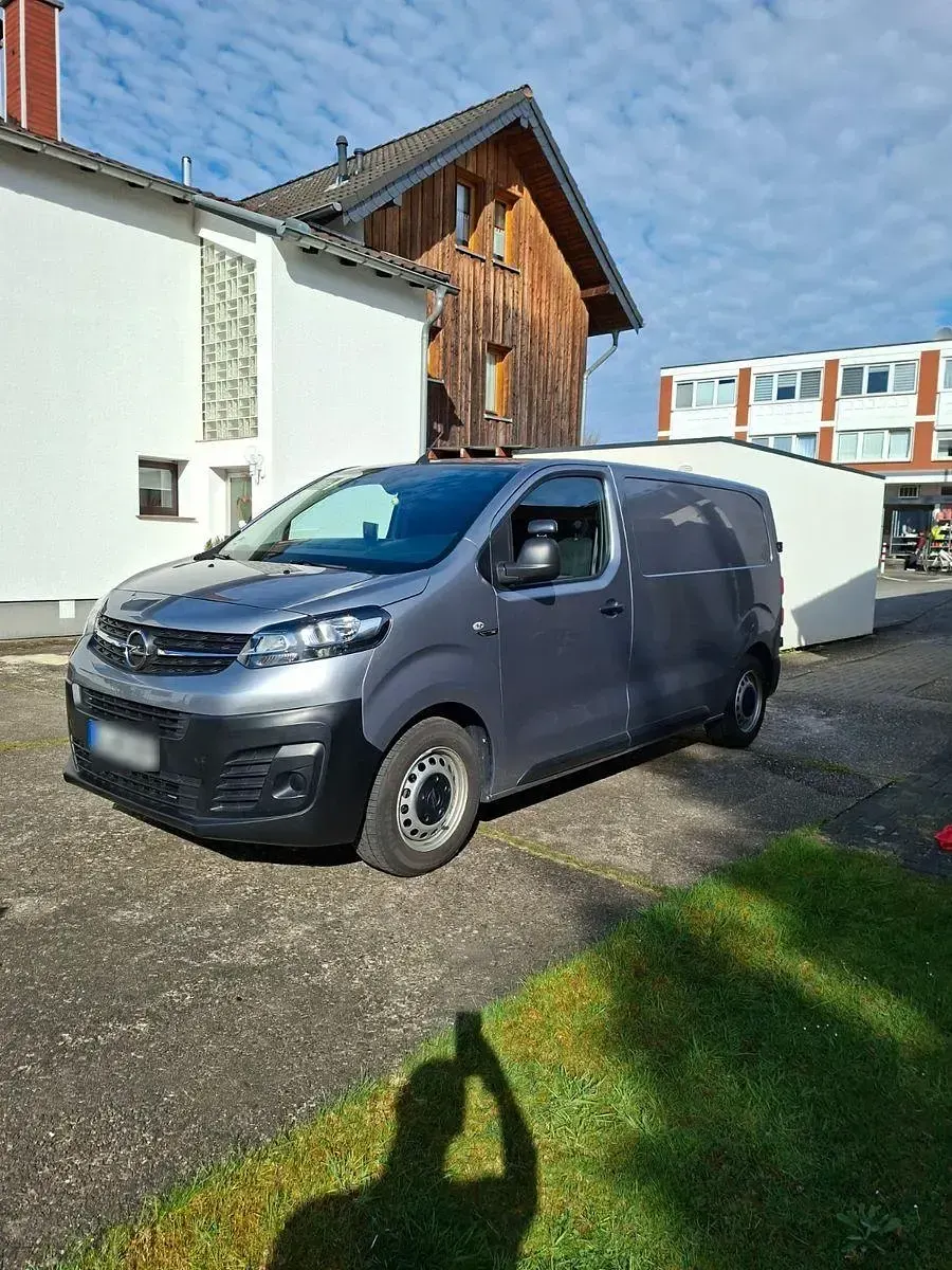 Gebraucht Opel Vivaro-e Combi 102 PS (75 kW) 2024 Grau Van / Kleinbus