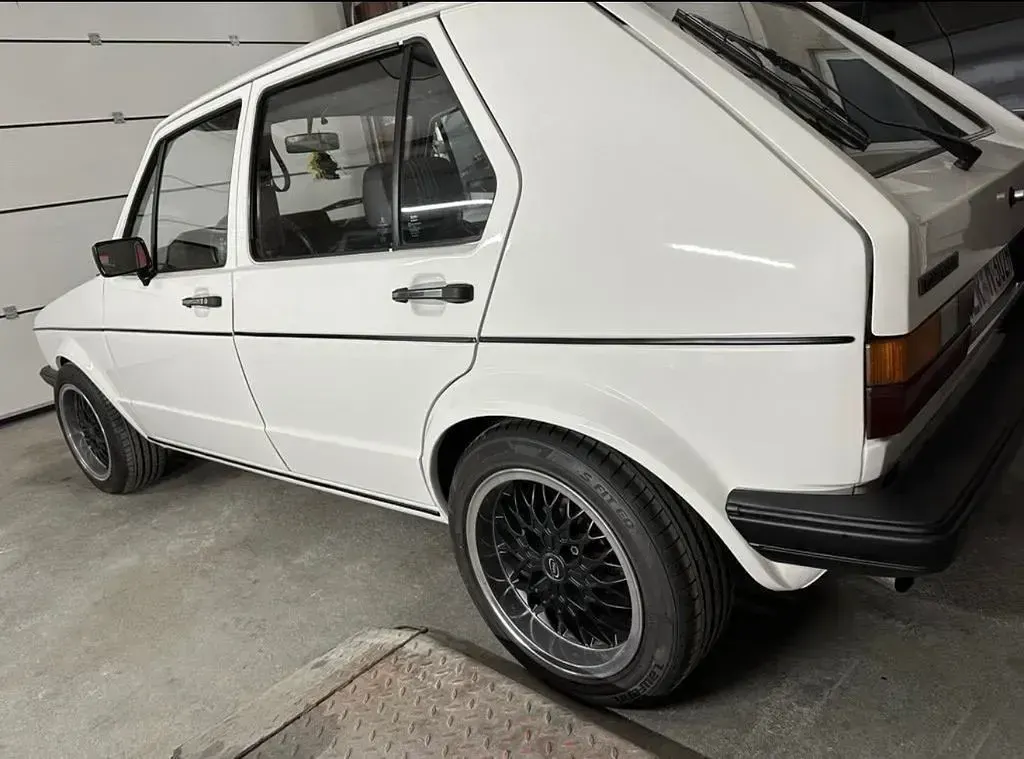 Second-hand VW Golf I 73 CP (53 kW) 1982 Alb Hatchback