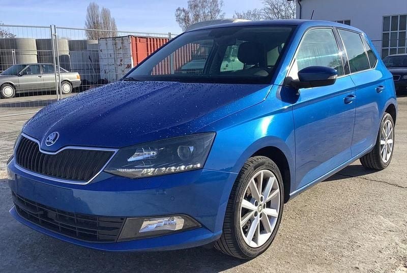 Gebraucht Skoda Fabia Joy 110 PS (80 kW) 2016 Blau Limousine