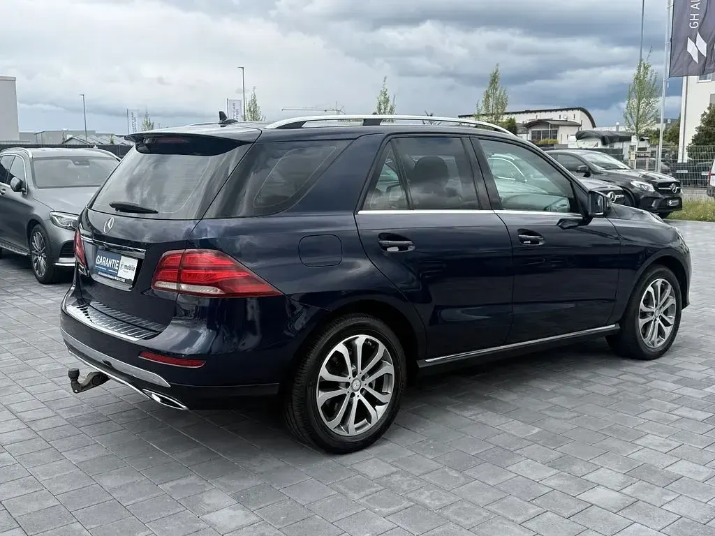 Gebraucht Mercedes GLE350 258 PS (189 kW) 2016 Blau SUV