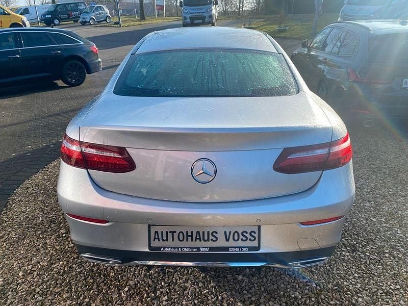 Gebraucht Mercedes E350 286 PS (210 kW) 2019 Silber Coupé