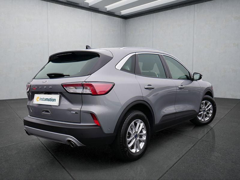 Gebraucht Ford Kuga 150 PS (110 kW) 2022 Silber SUV
