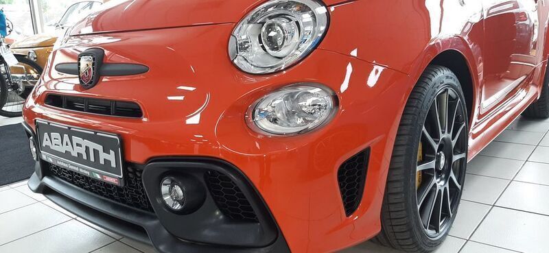 Orange Neu 2024 Abarth 695 Kleinwagen | 32.650 € (Fairer Preis) - Bild 1/4