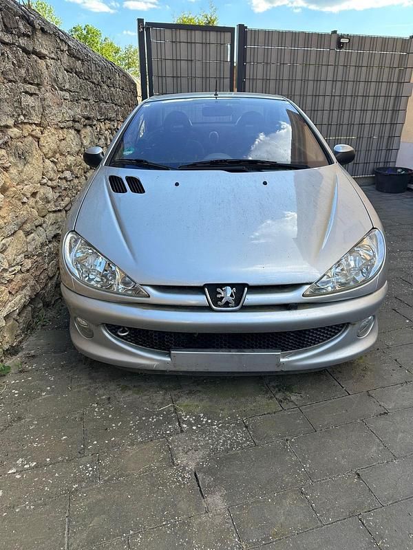 Silber Gebraucht 2006 Peugeot 206 CC Cabrio | 400 € (Superpreis) - Bild 1/4