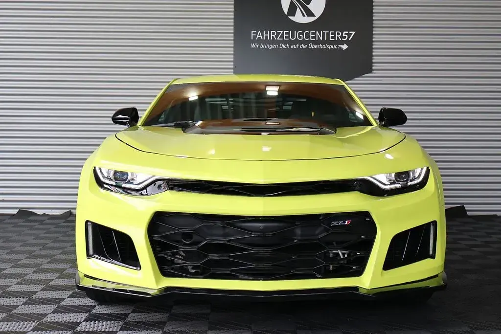 Gebraucht Chevrolet Camaro ZL1 275 PS (202 kW) 2020 Gelb Coupé