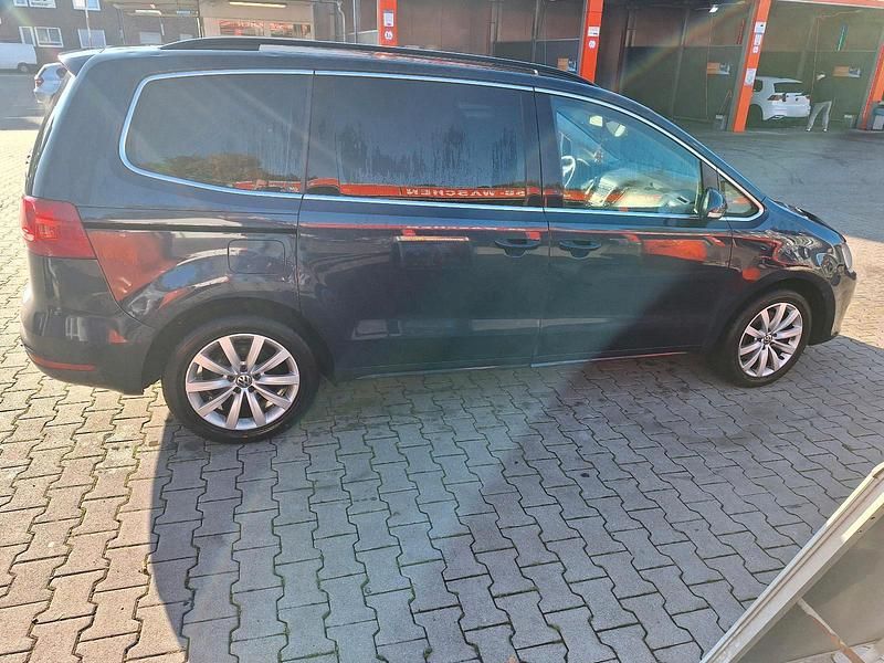 Gebraucht VW Sharan 190 PS (139 kW) 2011 Blau Van / Kleinbus