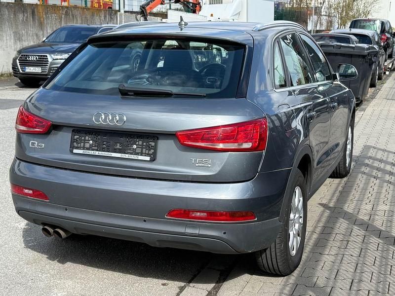 Gebraucht Audi Q3 Comfort 170 PS (125 kW) 2012 Grau SUV