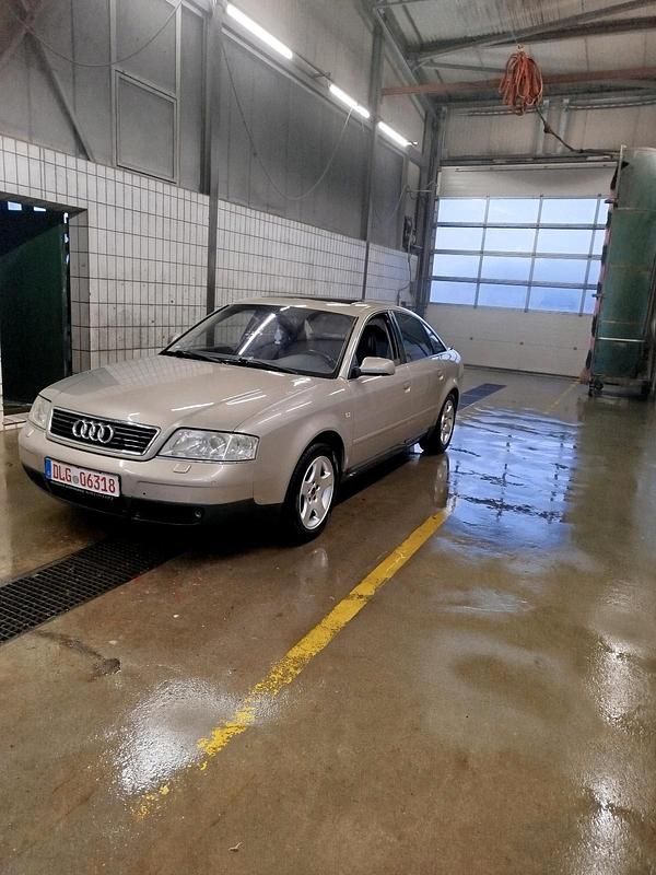 Gebraucht Audi A6 163 PS (119 kW) 2000 Gold Limousine