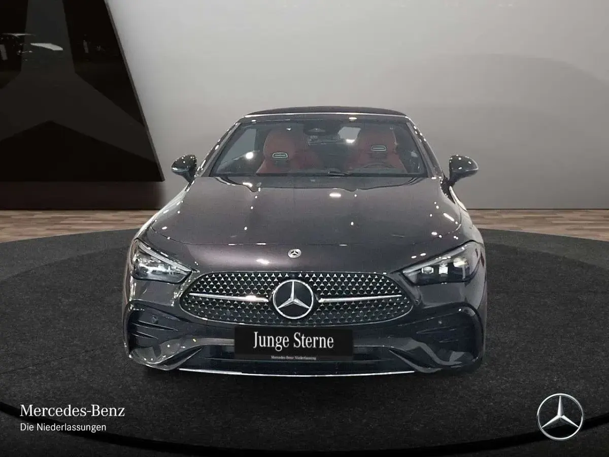 Gebraucht Mercedes CLE220 AMG 197 PS (144 kW) 2025 Grau Cabrio