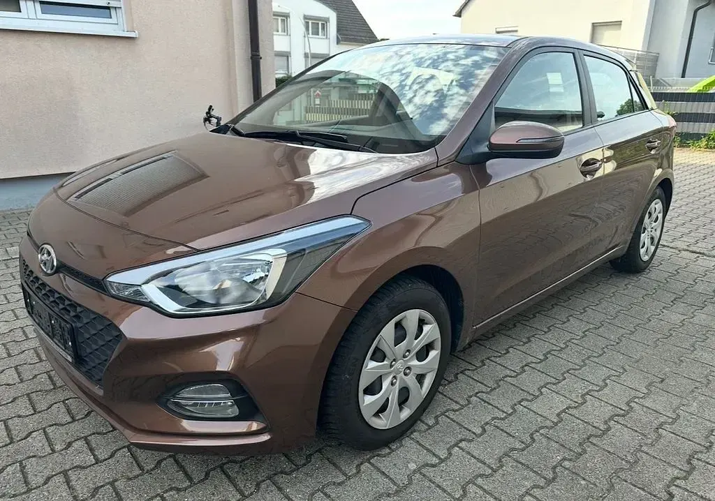 Gebraucht Hyundai i20 Active 84 PS (61 kW) 2019 Braun Kleinwagen