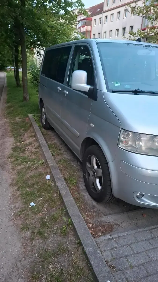 Gebraucht VW Multivan 174 PS (127 kW) 2003 Silber Van / Kleinbus