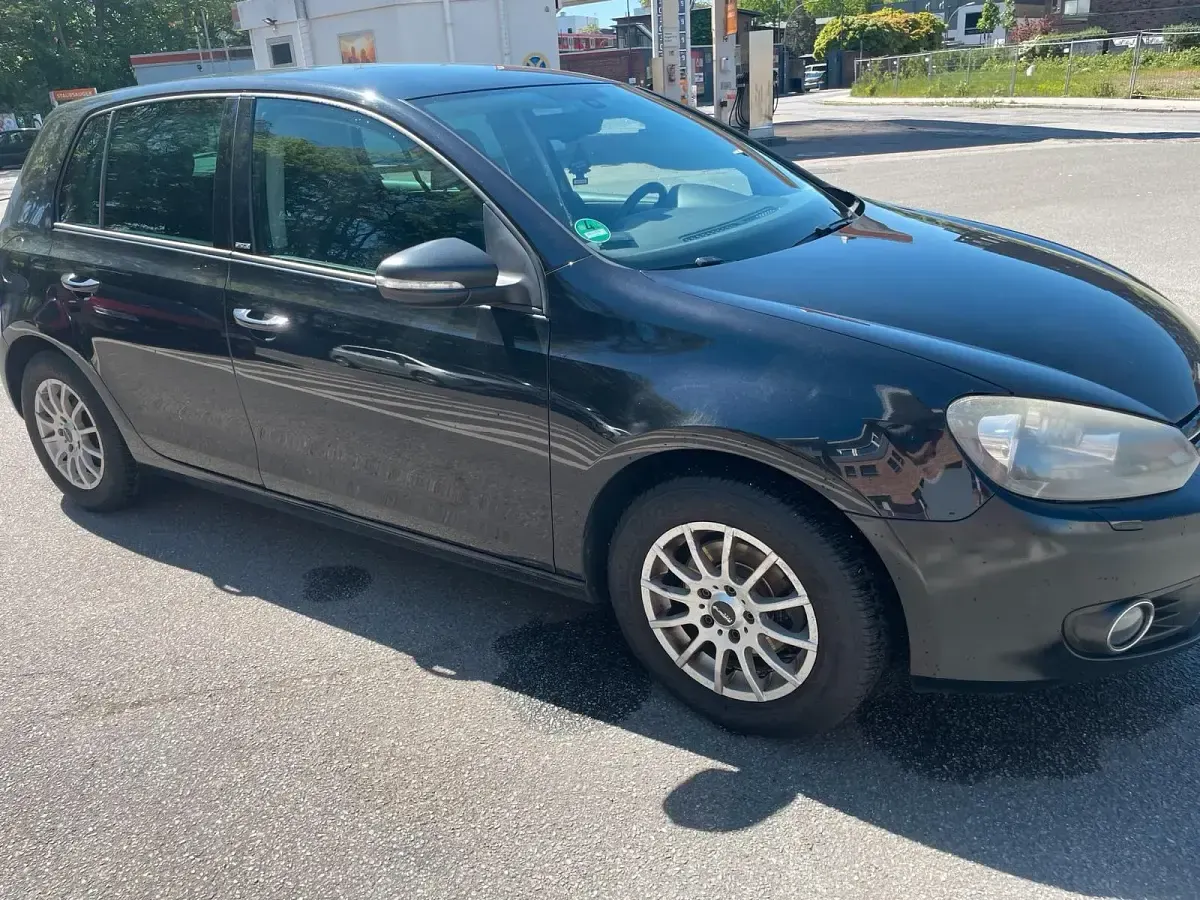 Używany VW Golf 86 KM (63 kW) 2012 Czarny Coupe