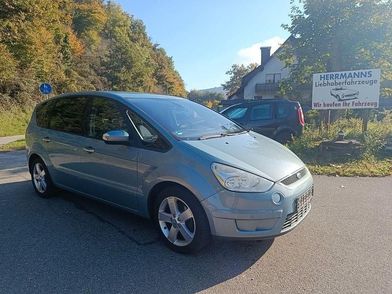 Gebraucht 2010 Ford S-MAX Titanium Van / Kleinbus | 3.600 € (Guter Preis) - Bild 1/4