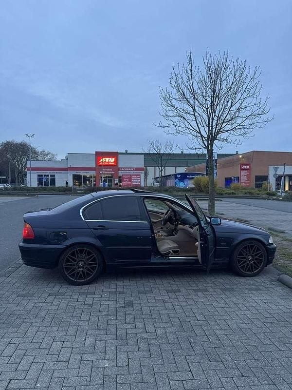 Gebraucht BMW 323 170 PS (125 kW) 1999 Limousine