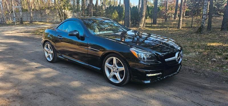 Schwarz Gebraucht 2013 Mercedes SLK350 Cabrio | 20.400 € (Superpreis) - Bild 1/4