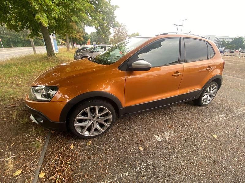 Orange Gebraucht 2015 VW Polo Cross Kleinwagen | 8.500 € (Fairer Preis) - Bild 1/4