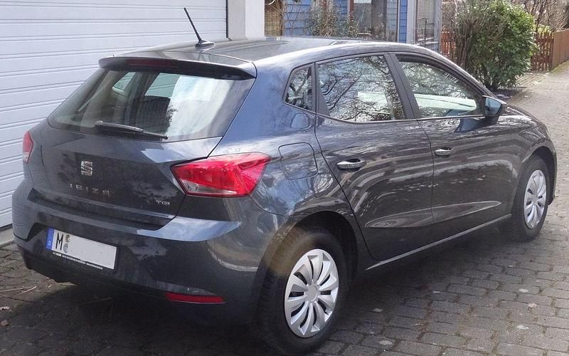 Gebraucht Seat Ibiza Style 90 PS (66 kW) 2020 Grau Kleinwagen