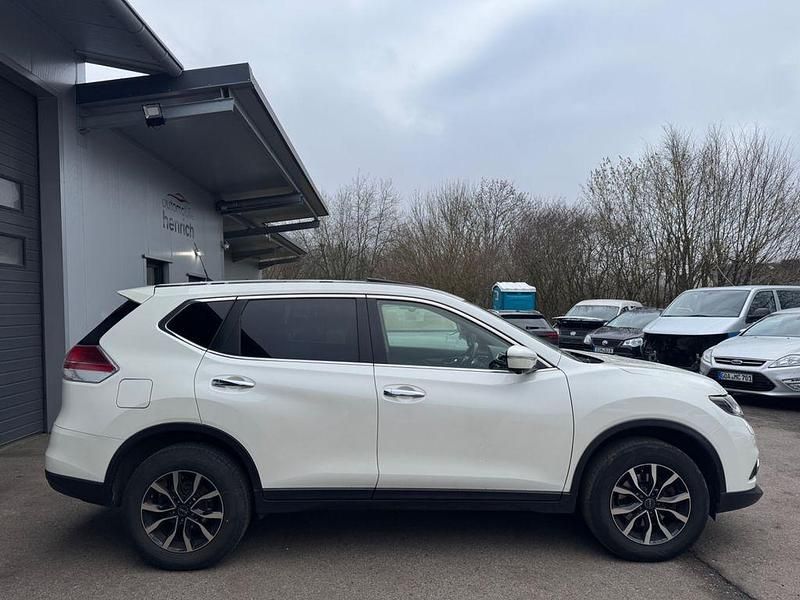 Gebraucht Nissan X-Trail Acenta 131 PS (96 kW) 2015 Weiß SUV