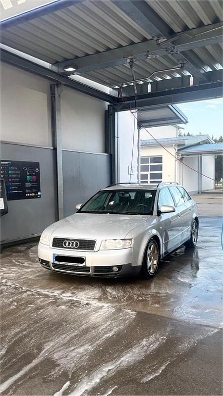 Gebraucht Audi A4 131 PS (96 kW) 2001 Grau Kombi