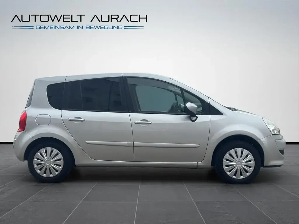 Gebraucht Renault Grand Modus Dynamique 111 PS (81 kW) 2008 Grau Van / Kleinbus