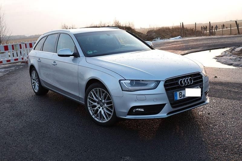 Gebraucht Audi A4 177 PS (130 kW) 2013 Silber Kombi
